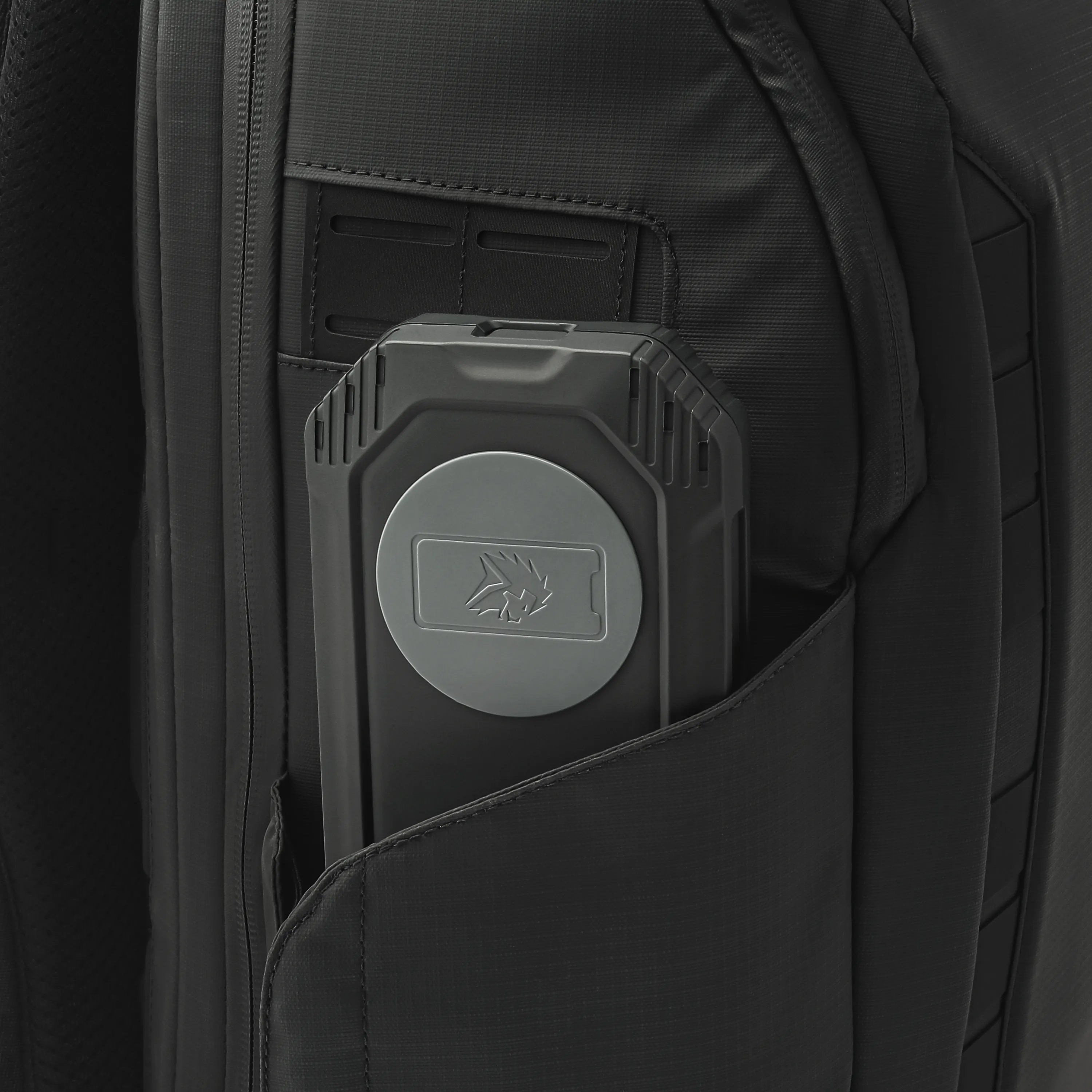 Lion Eclipse Travel Kit